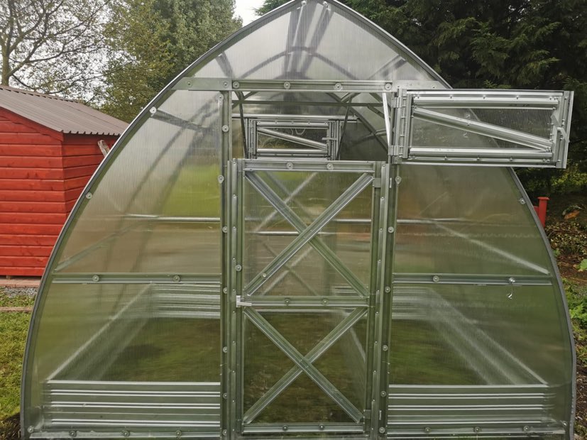 GREENHOUSE SUNGROW, 24 M² (3M X 8M; 9.8FT X 26FT)