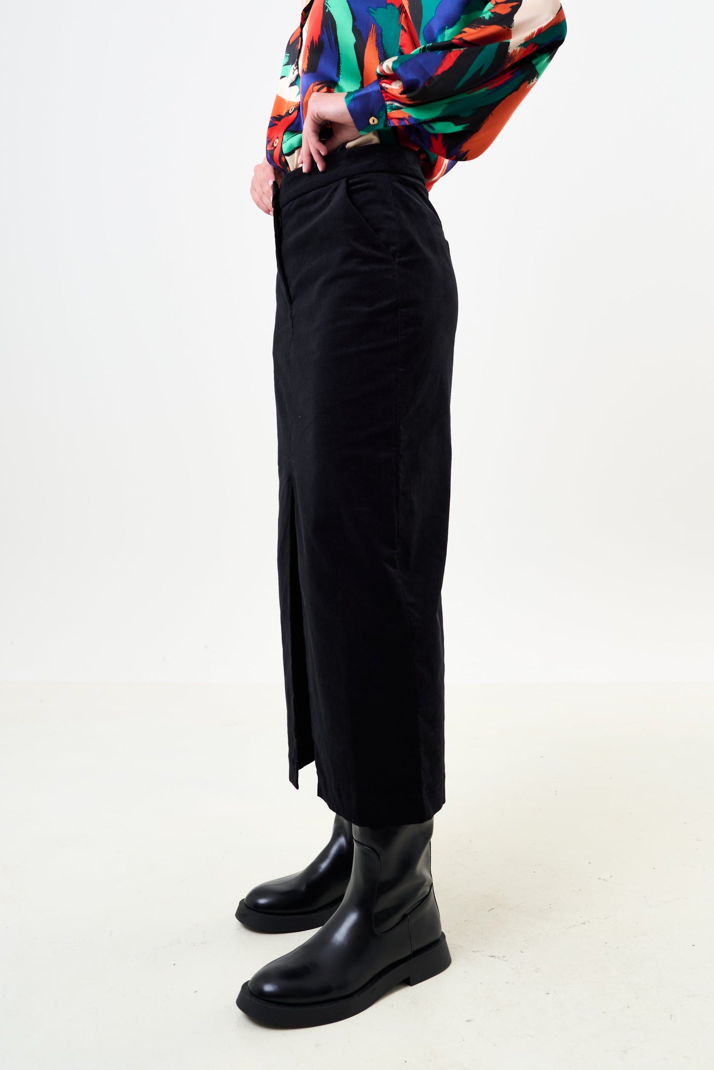 Balthazar Babycord Midi Pencil Skirt - Black