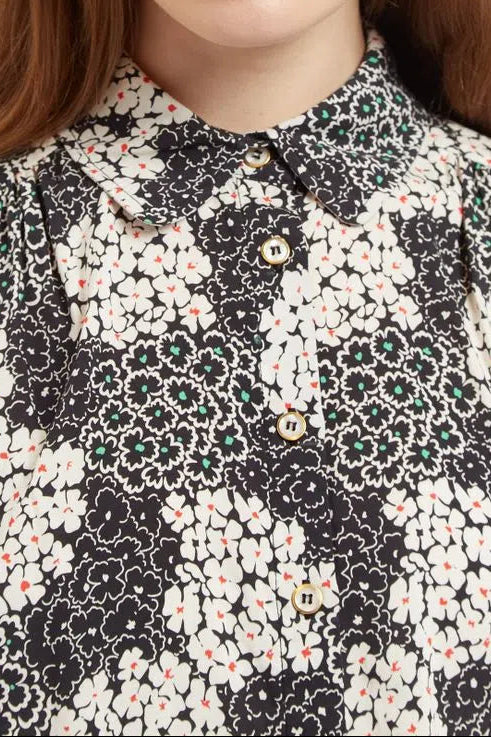 Barclay Flower Patch Print Short Sleeve Blouse in Black & White