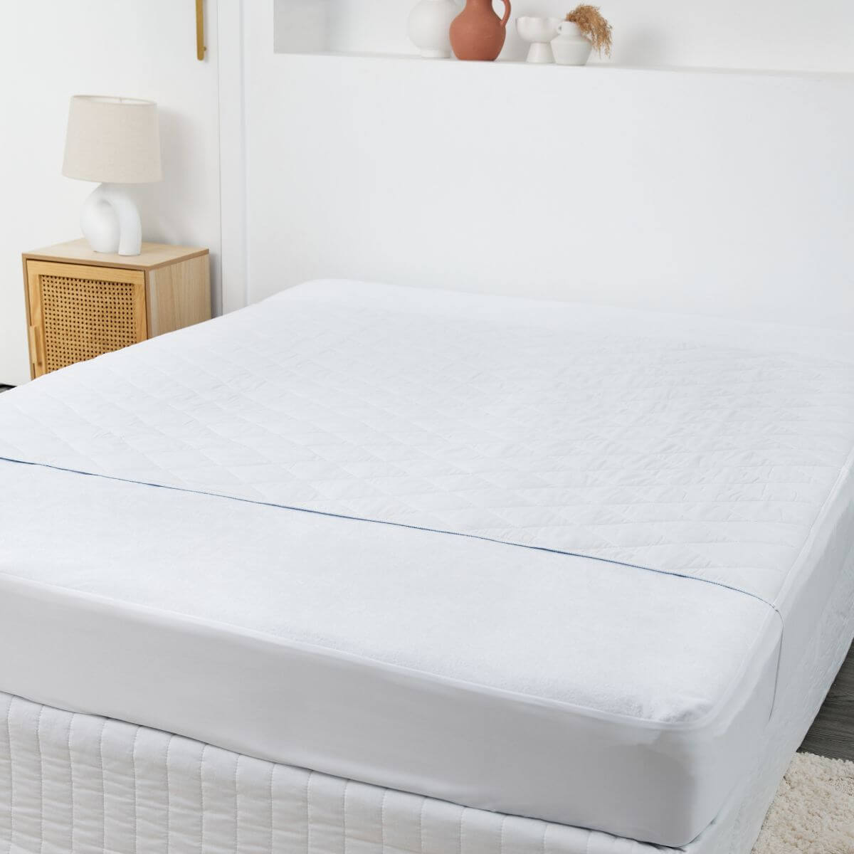 Invizi Waterproof Absorbent Bed Protector with Tucks - Twin-Pack