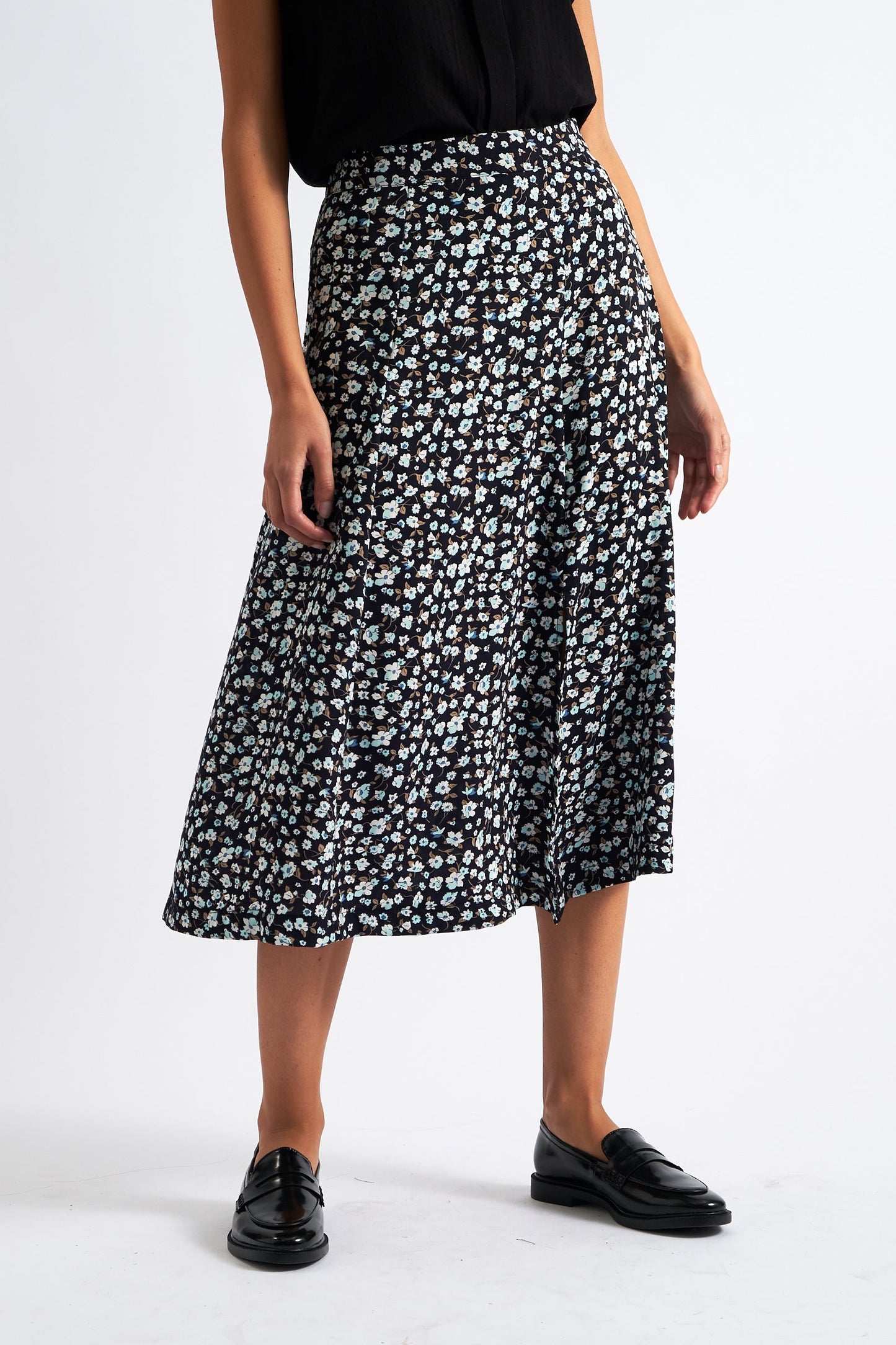 Bertie Floral Midi Skirt Navy