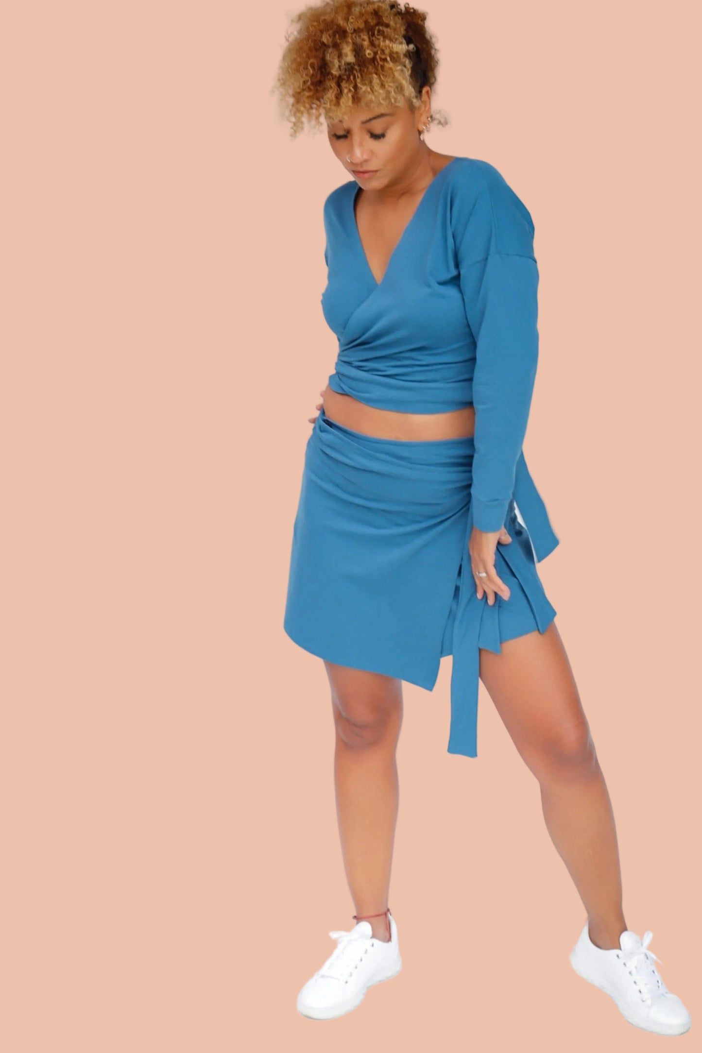 BORAGO Wrap Top
