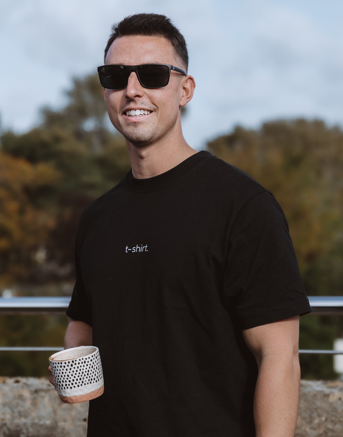 simple. t-shirt. black.