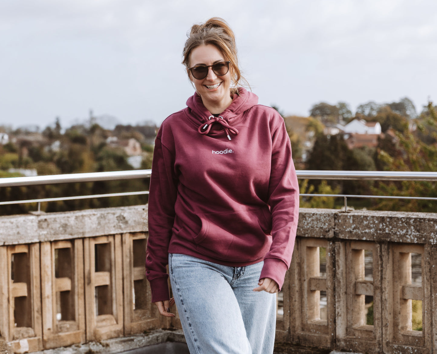 simple. hoodie. burgundy.