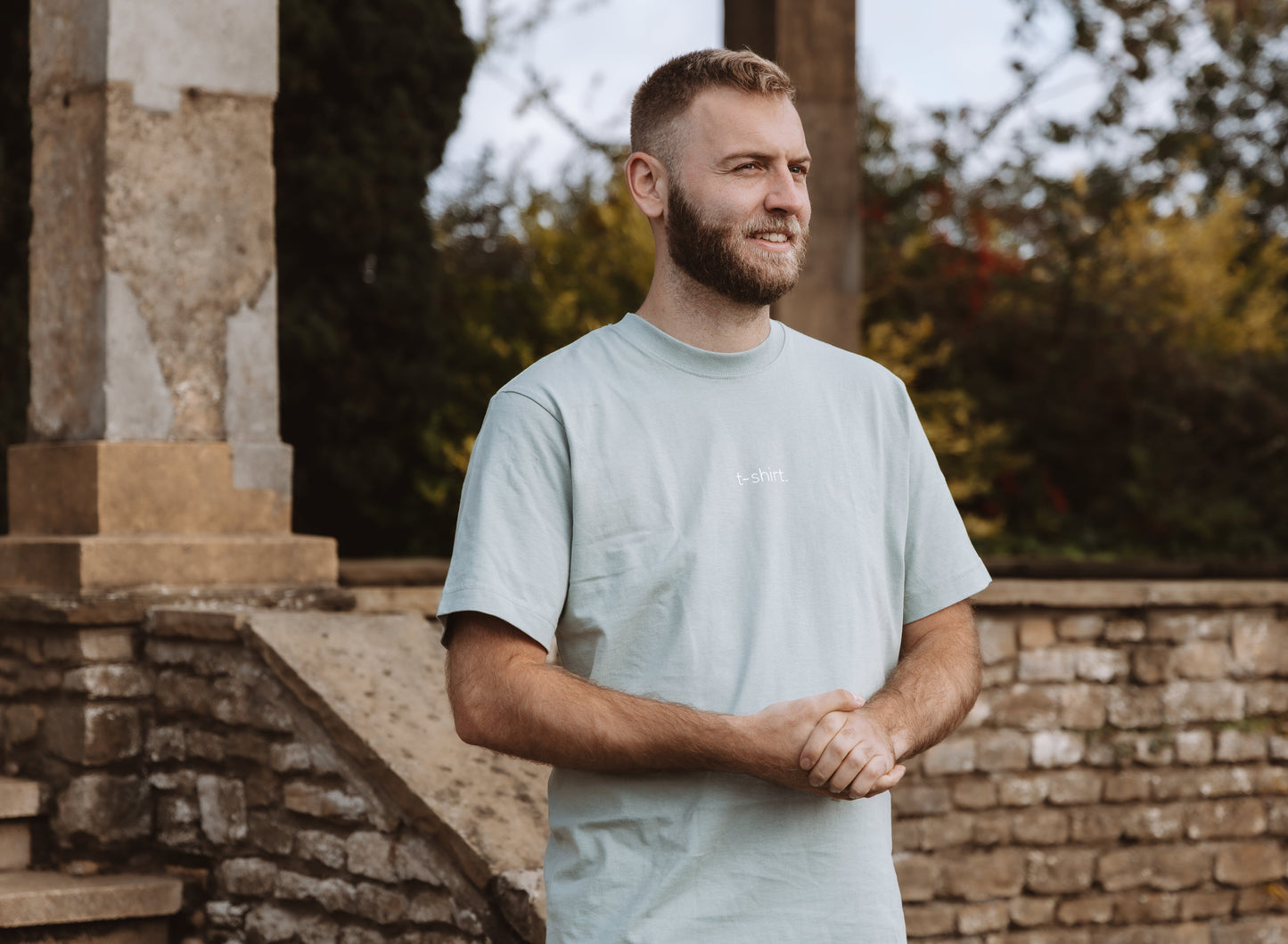 simple. t-shirt. aloe.