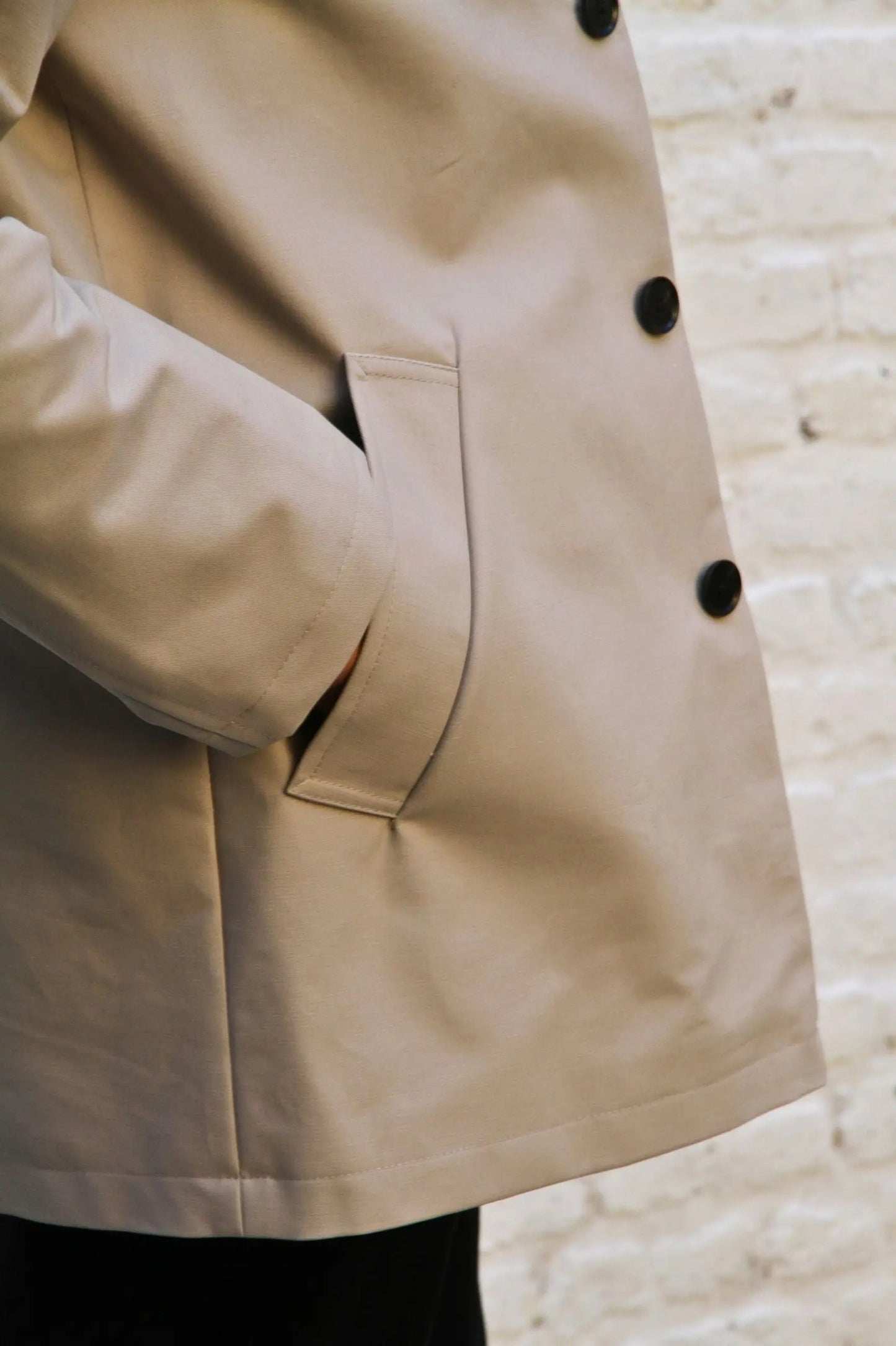 Bank Short Mac Lined  - Putty DX