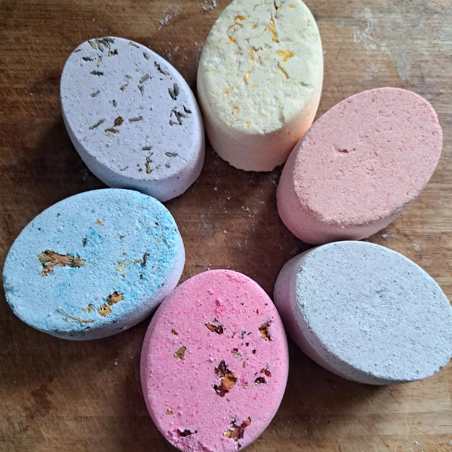 Gift Box of 3 Mixed Bath Bombs