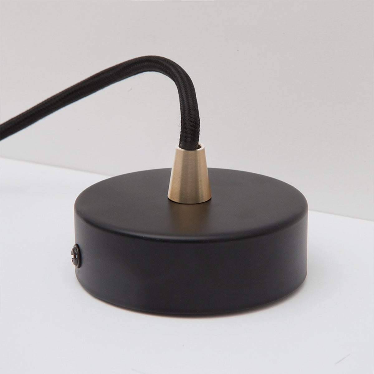 Voronoi III Pendant Light in Graphite