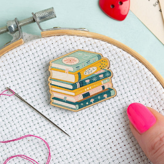 Book Lover Magnetic Needle Minder