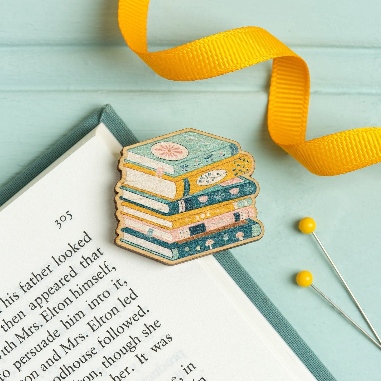 Book Lover Magnetic Needle Minder