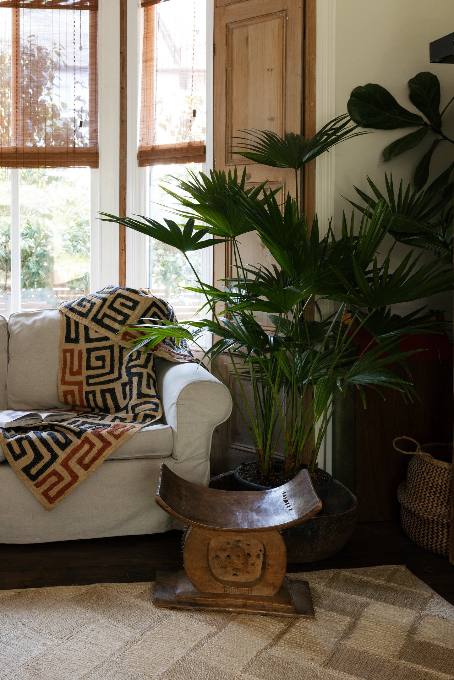 Ashanti Stool - 24.1