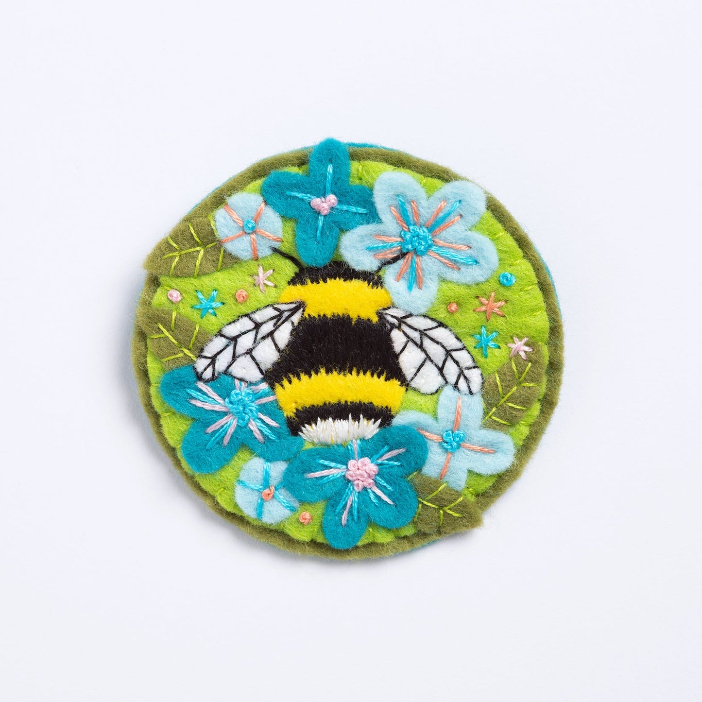 Bumblebee Felt Craft Brooch Kit for Beginners
