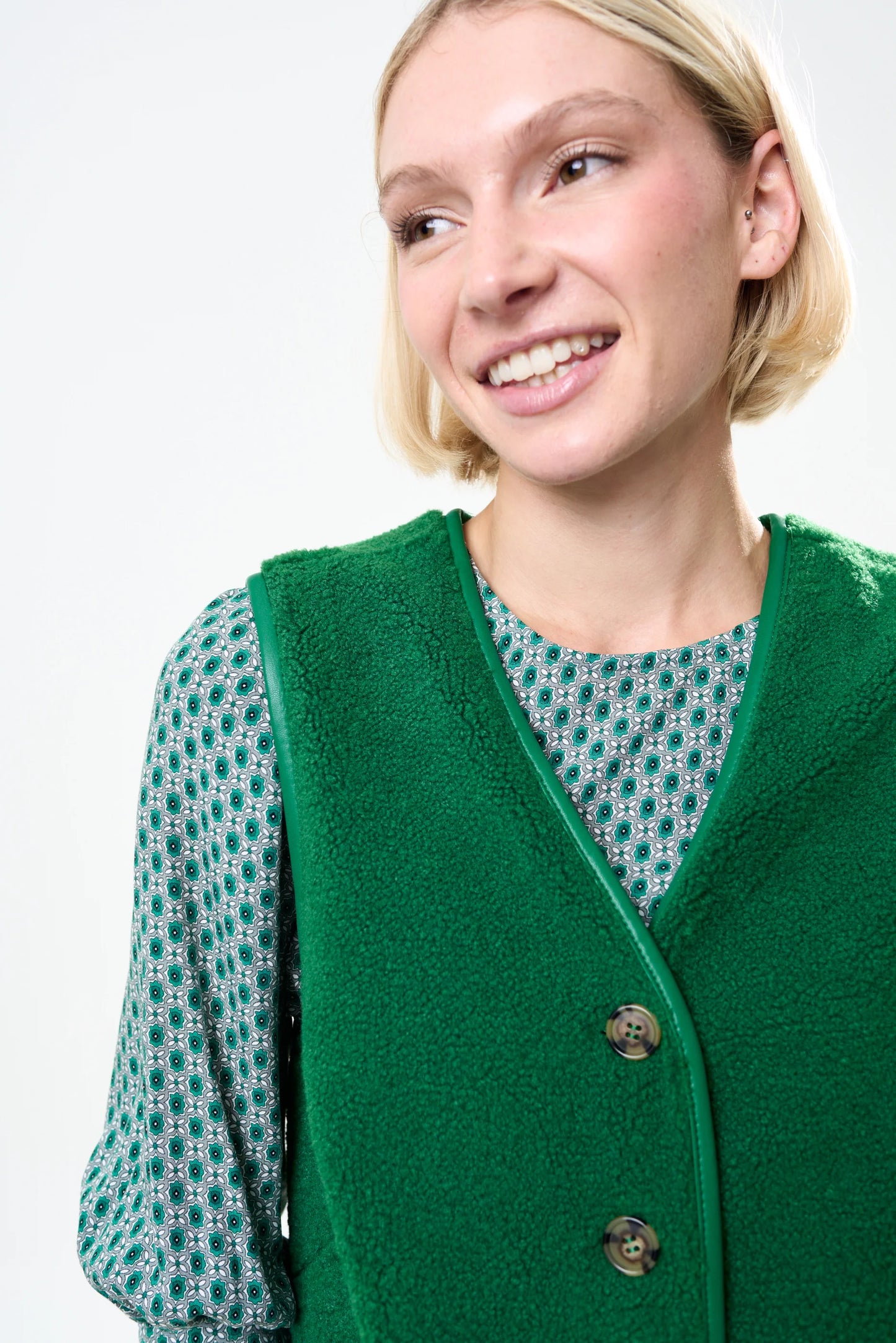 Cathel Borg Longline Gilet - Green