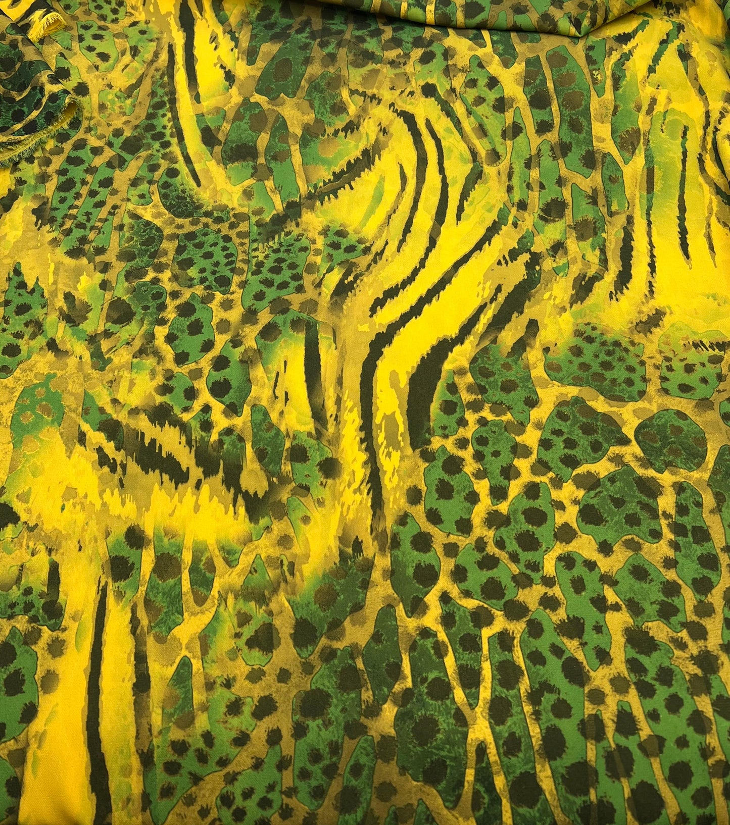 Green Yellow Animal Lightweight Crepe Fabric 160GSM Non Stretch
