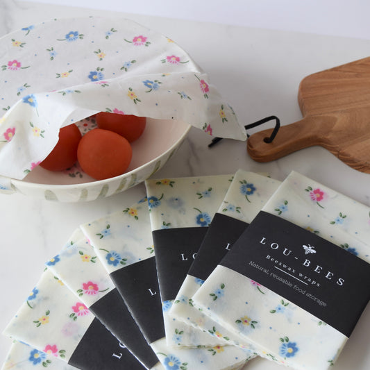 Ditsy Floral White (Large 14” x 11”) Reusable self sticking Beeswax food Wraps.