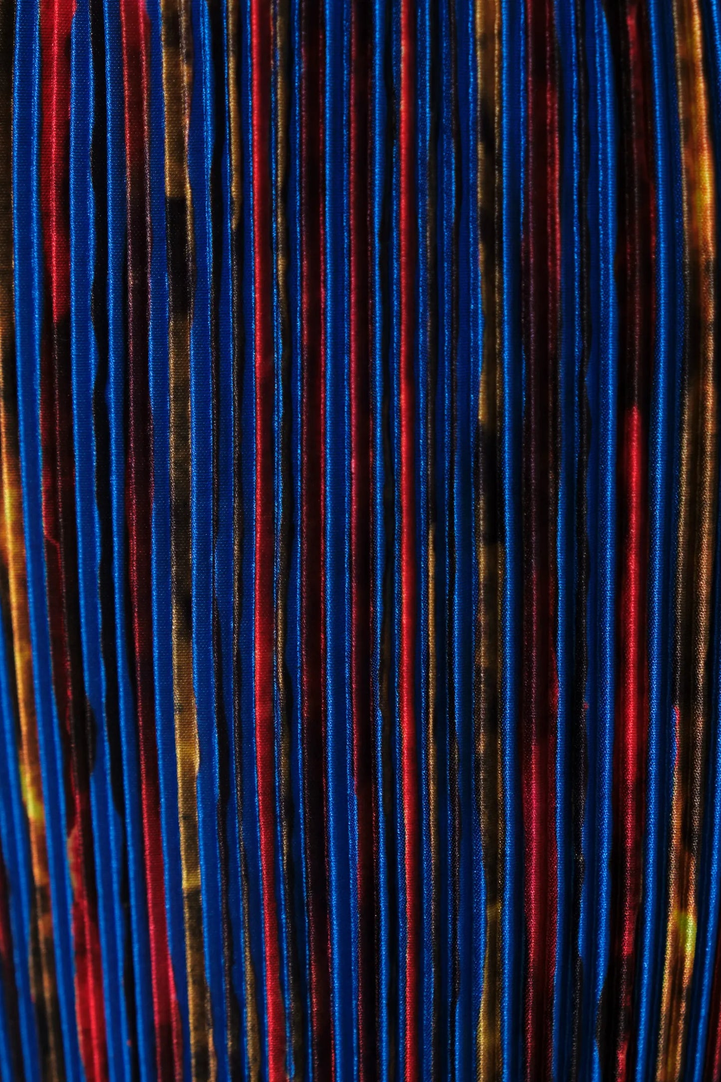 Milene Abstract Pleat Tie Waist Midi Dress