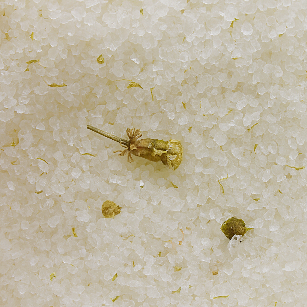 Balance Luxury Himalayan Bath Salts with Geranium, Grapefruit Essential Oils Vitamin E Oil Chamomile Flowers