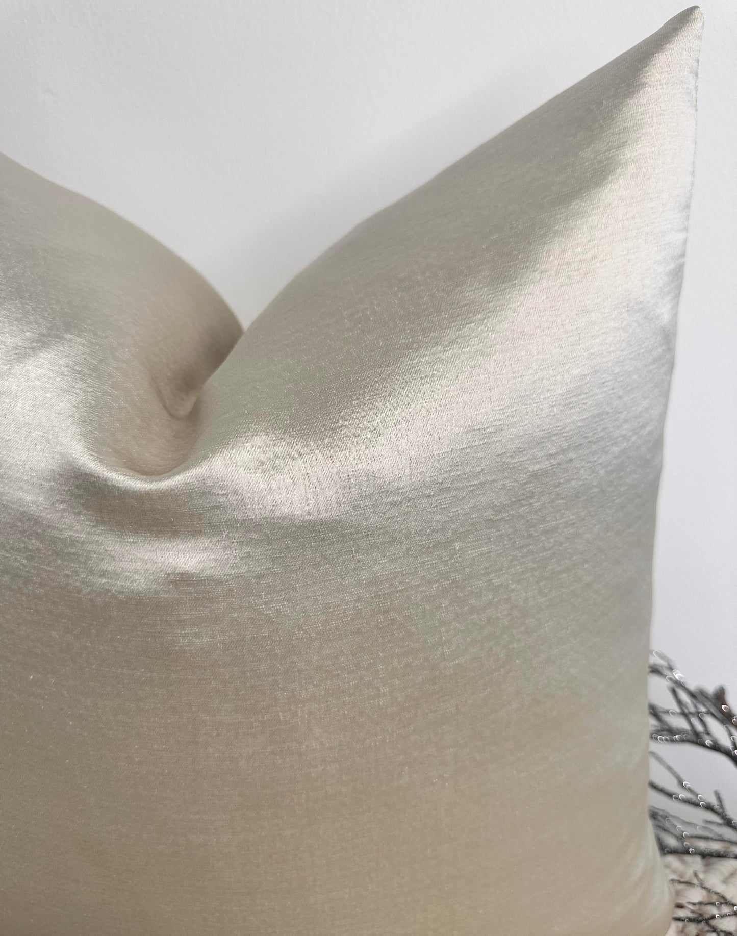 The Couture Cushion - The Champagne Laura - Style No. 187