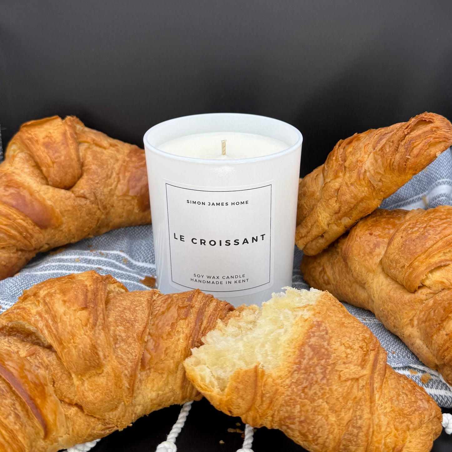 Le Croissant Handmade Soy Wax Candle - The Ultimate Croissant Candle