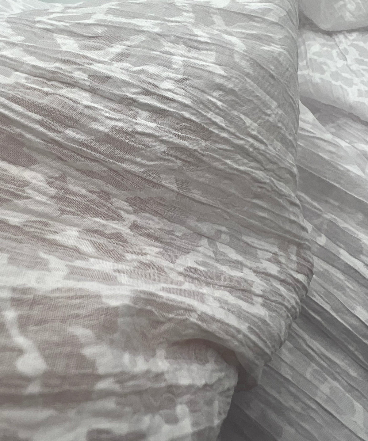 White Animal Crinkled Lightweight Non Stretch Woven Fabric