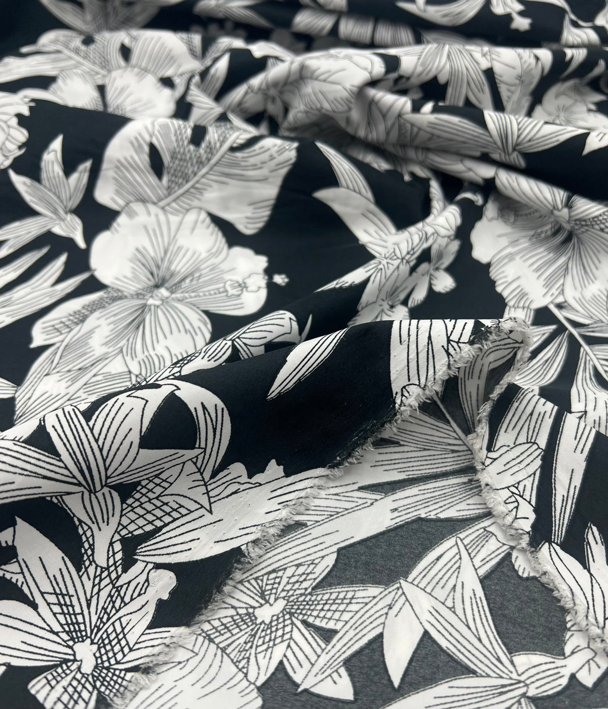 Black White Floral Lightweight Fabric 70GSM Non Stretch