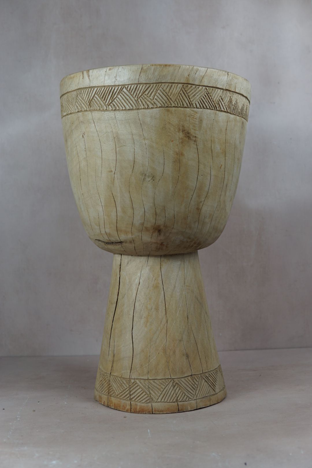 Tapered Wood Side Table - Cameroon - 93.7