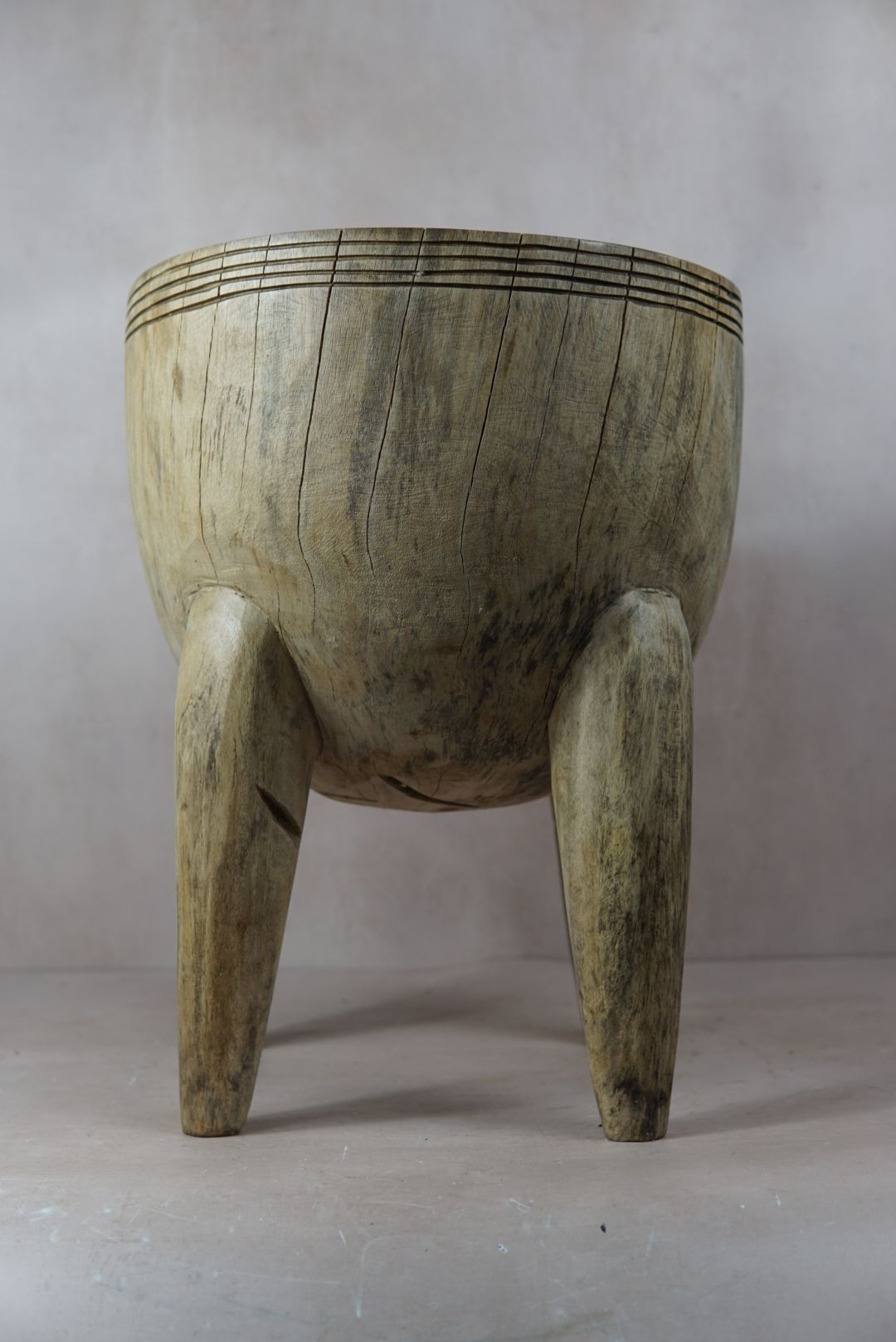 Wood Side Table - Cameroon - 92.4