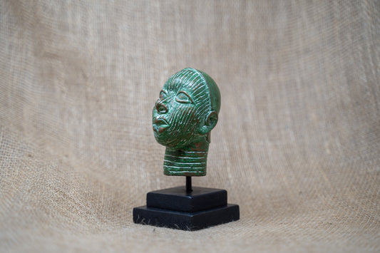 Benin Bronze Head - 37.2