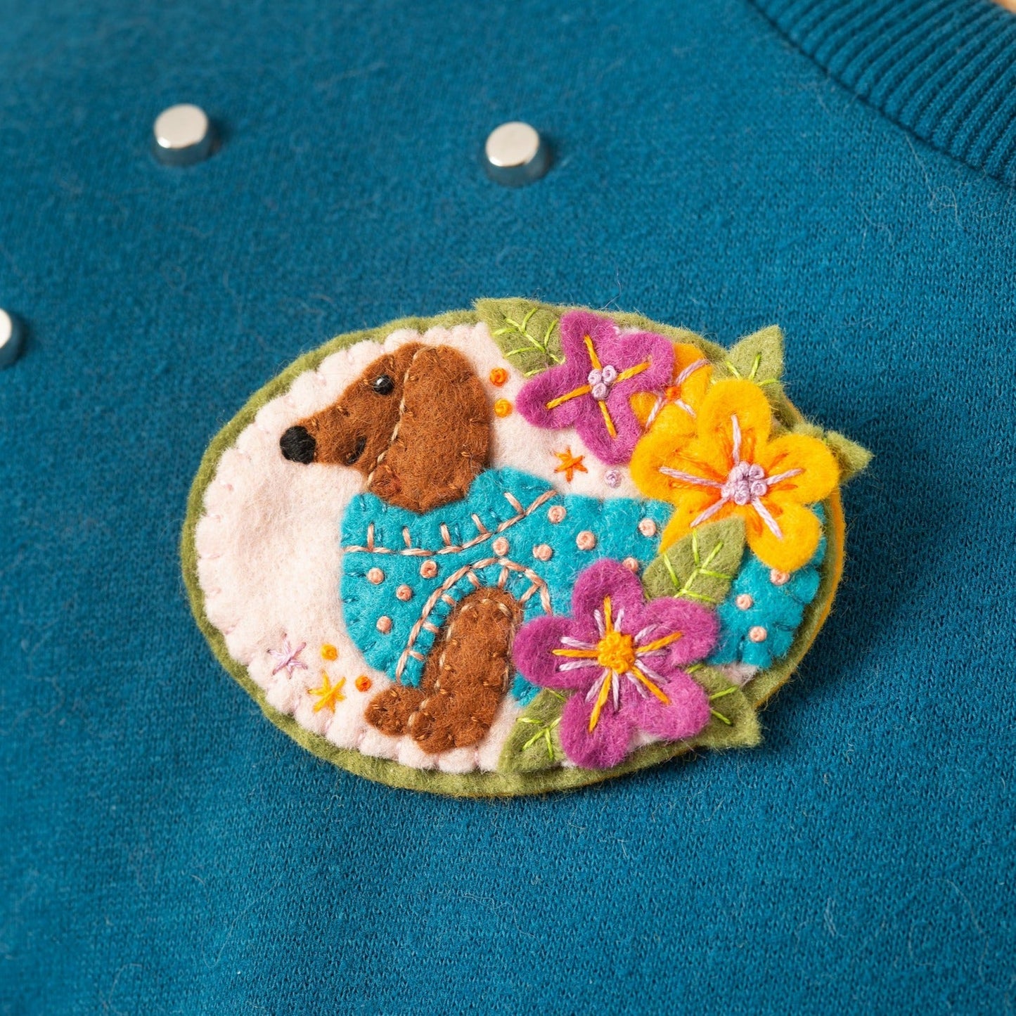 'Dachshund' Dog Felt Craft Brooch Kit for Beginners