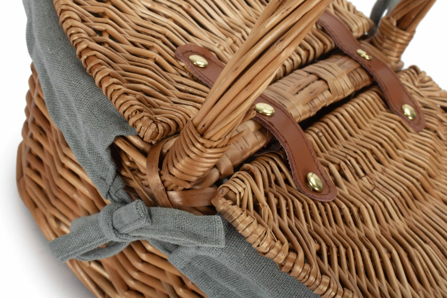 Children’s Oval Willow Picnic Basket with Light Steamed with Grey Sage Lining