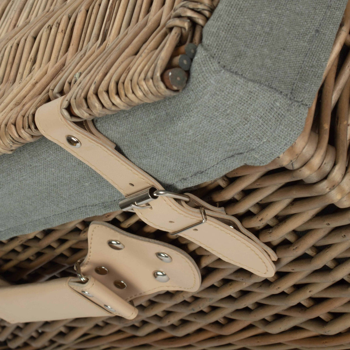 22 Inch Antique Wash Willow Hamper with Grey Sage Lining