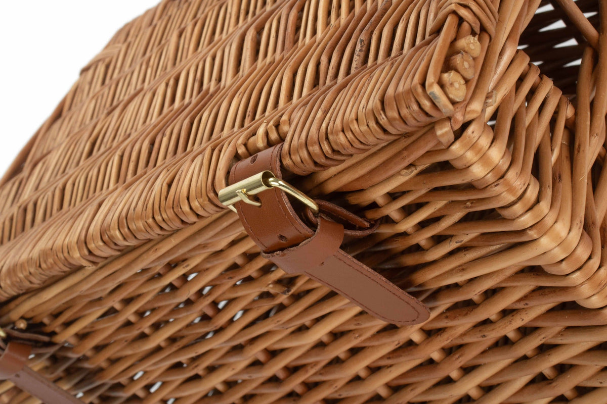 Medium Windsor Willow Hamper Basket – Light Steamed