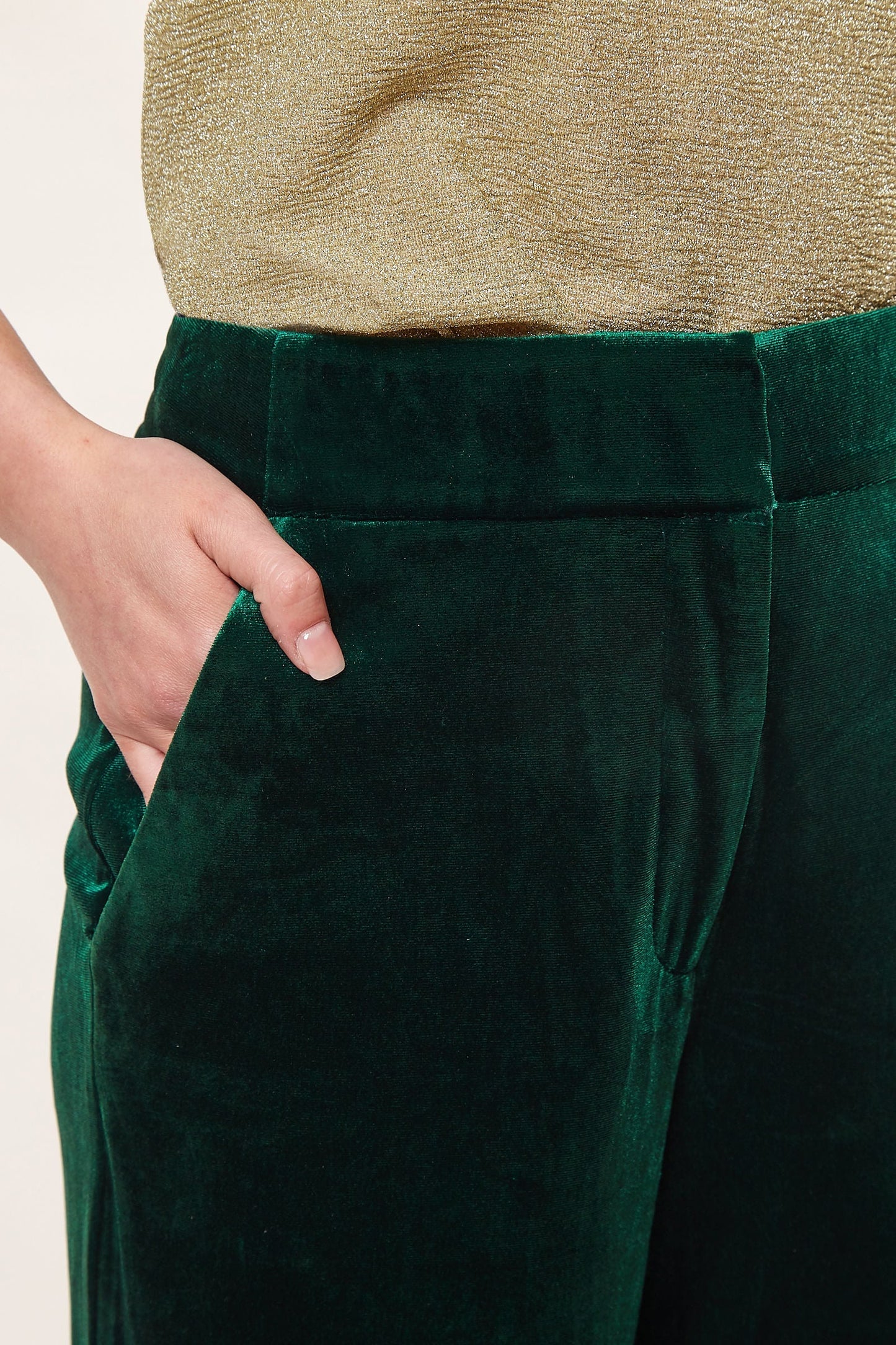 Elina Velvet Straight Leg Trouser - Green