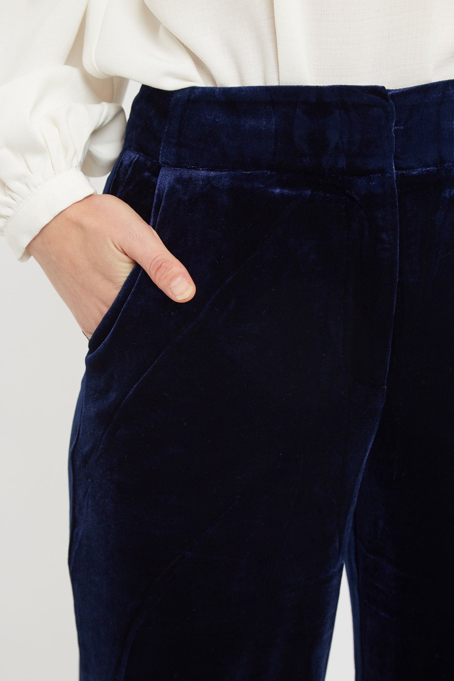 Elina Velvet Straight Leg Trouser - Navy