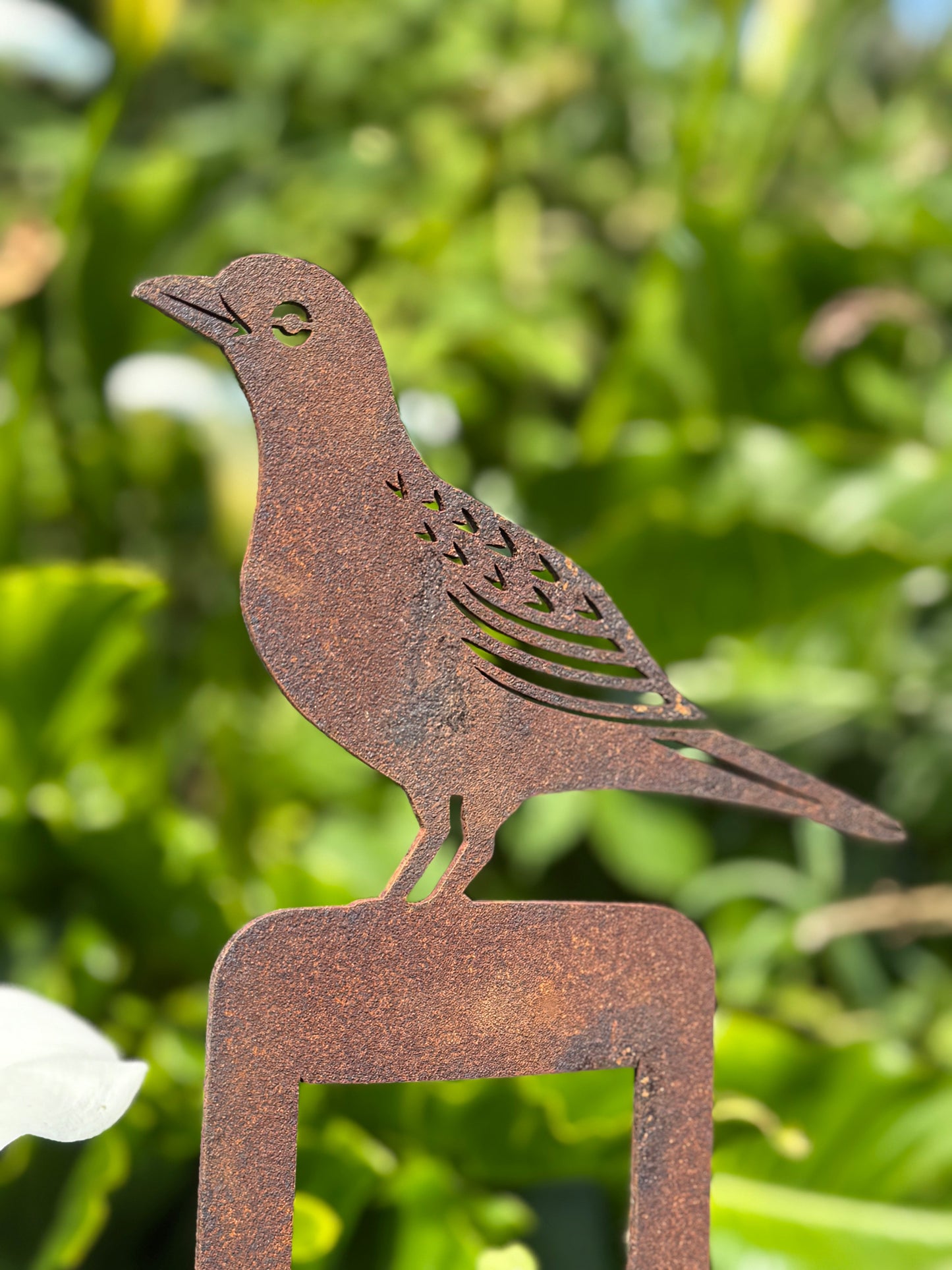 Rusty Metal Blackbird On A Spade Garden Decoration