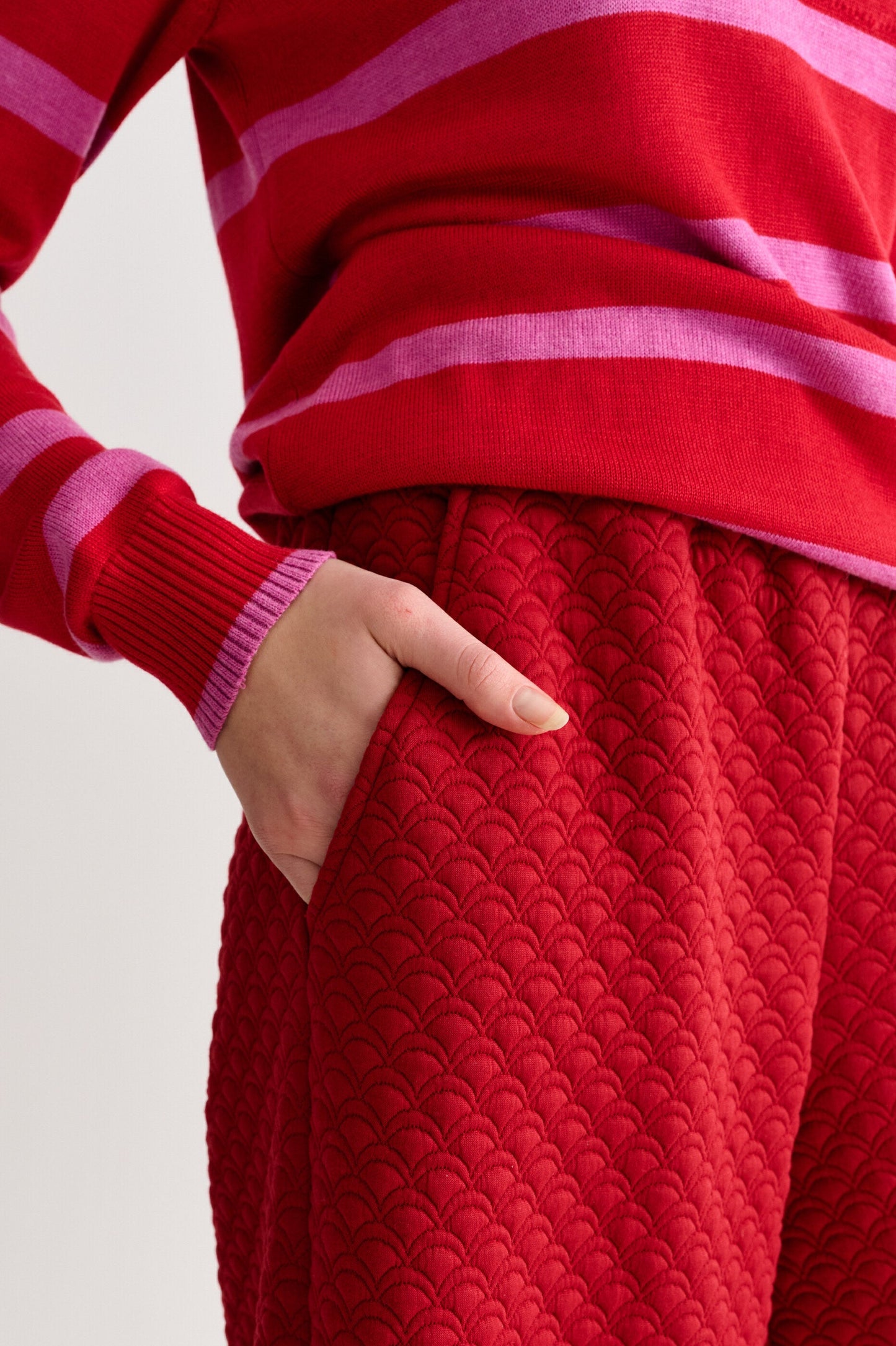 Flory Scallop Quilt Wide Leg Trouser - Wine Red