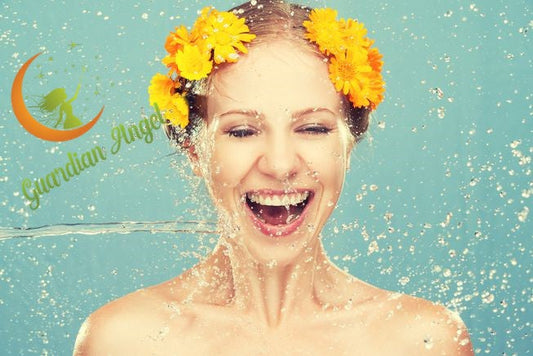 Flora - Natural Face Tonic- Rose, Chamomile, Manuka, Vitamin C