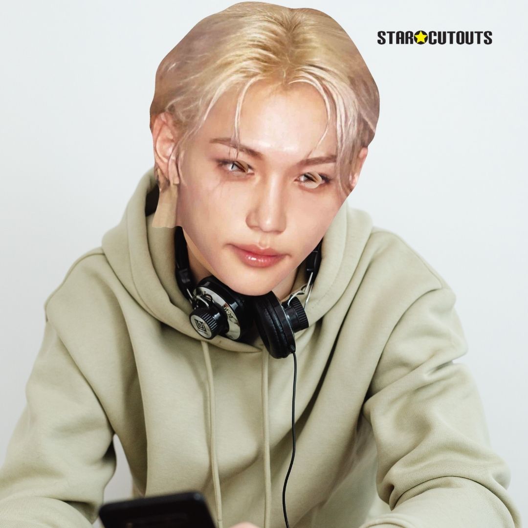 CMP21 Stray Kids  Six Cardboard Face Masks  - 2 x Felix, 2 x Han, 2 x Hyunjin