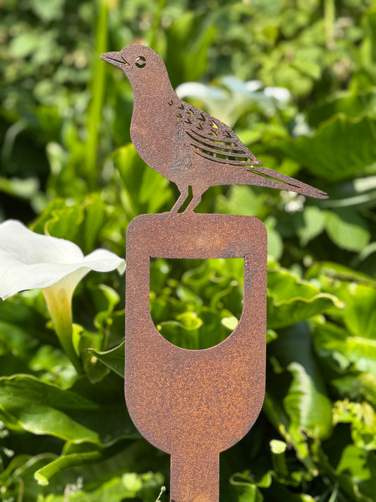 Rusty Metal Blackbird On A Spade Garden Decoration