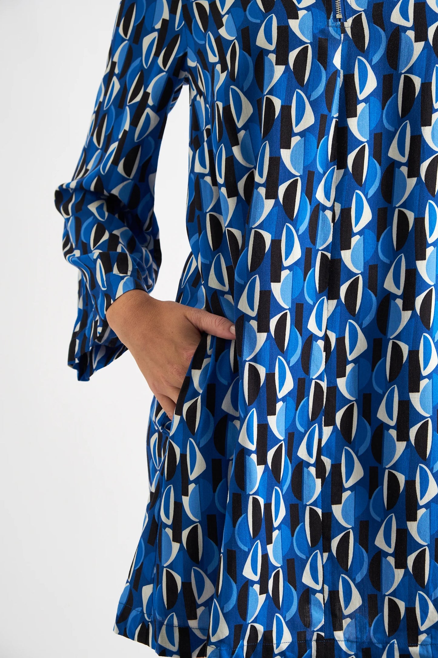 Gwenola Mid Century Retro Print Mini Dress - Blue