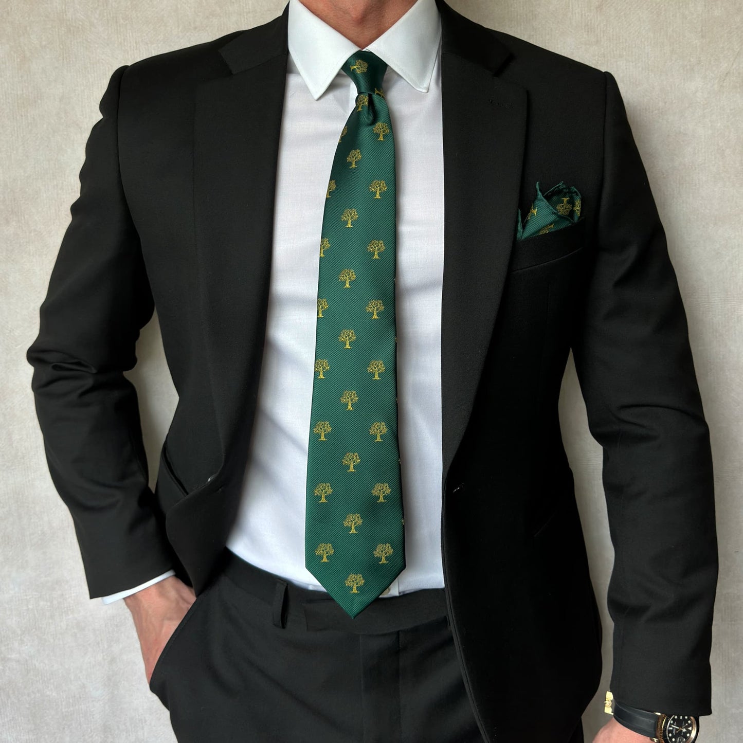 Tree Tie Green & Gold