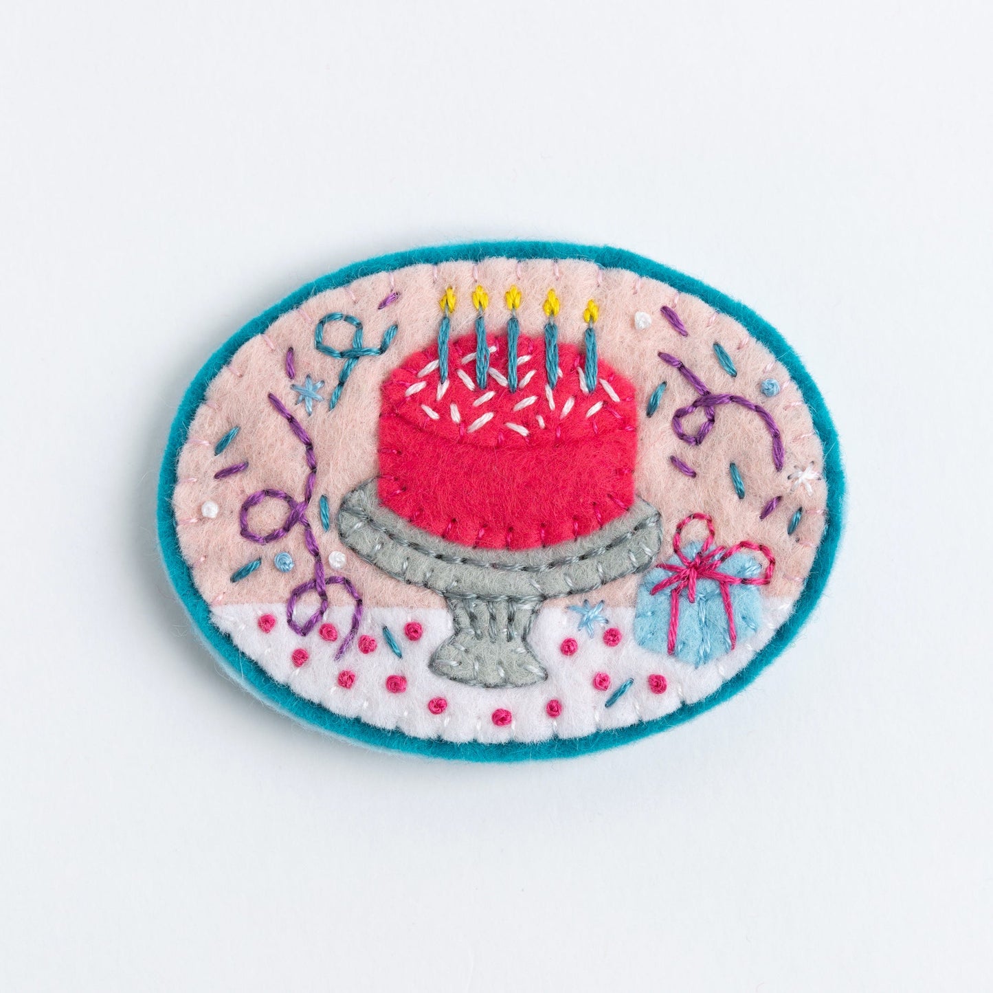 'Happy Birthday' Gift Felt Craft Brooch Kit for Beginners