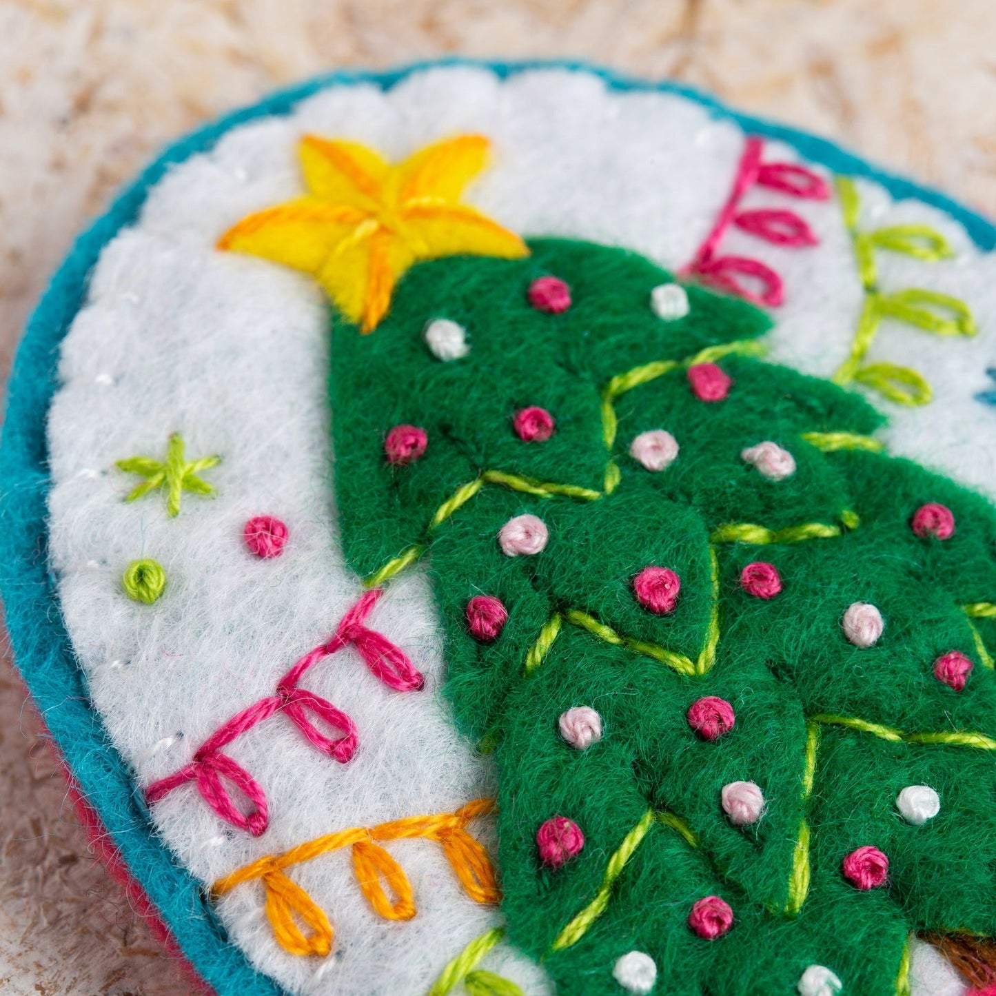 'Merry Christmas' Festive Felt Craft Brooch Kit for Beginners