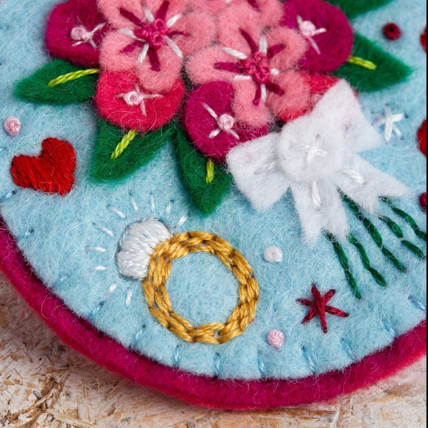 'Bride to Be' Wedding Felt Craft Brooch Kit for Beginners