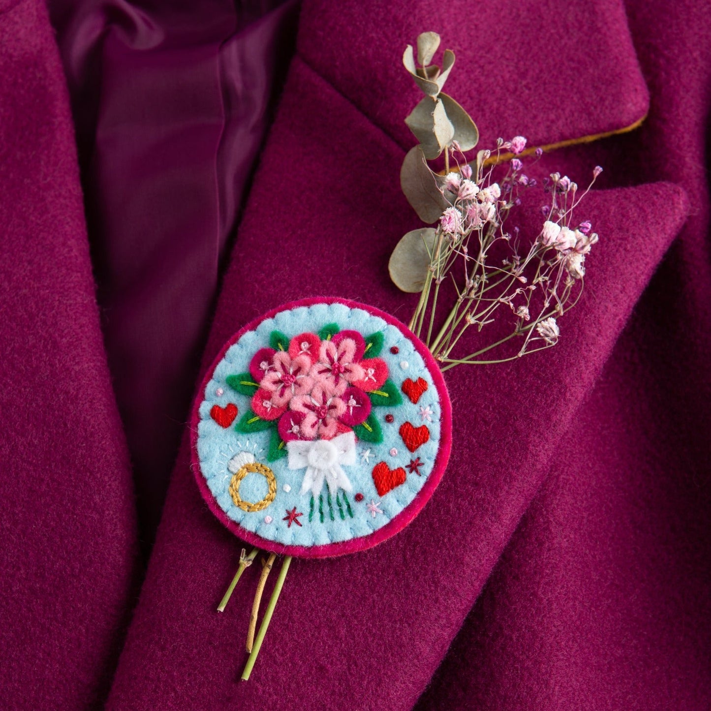 'Bride to Be' Wedding Felt Craft Brooch Kit for Beginners