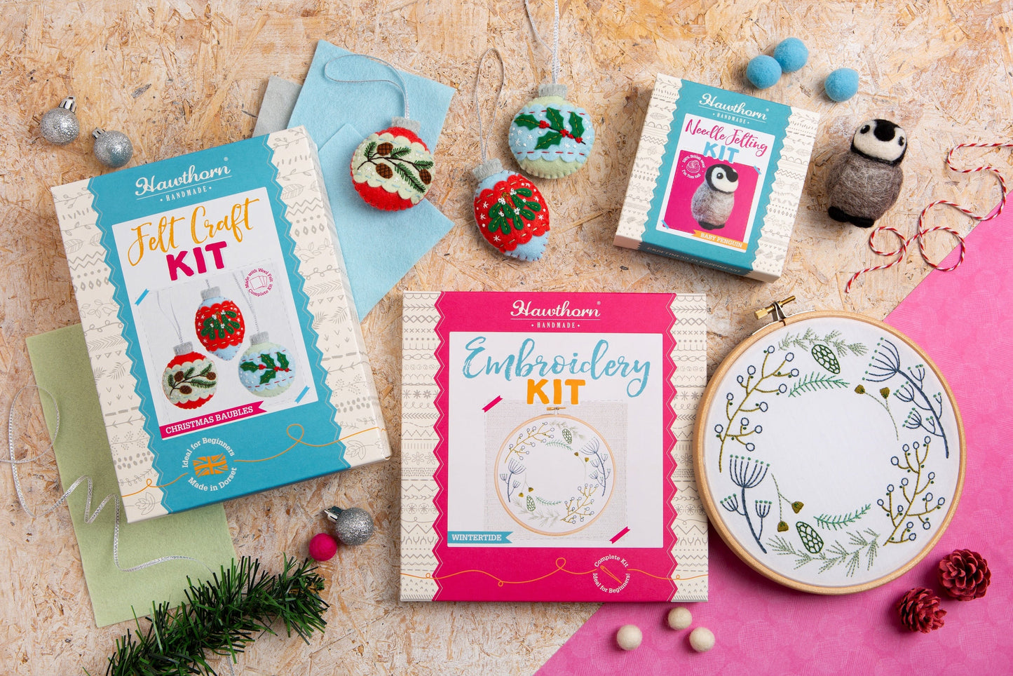 'Christmas Baubles' Felt Craft Decoration Kit for Beginners