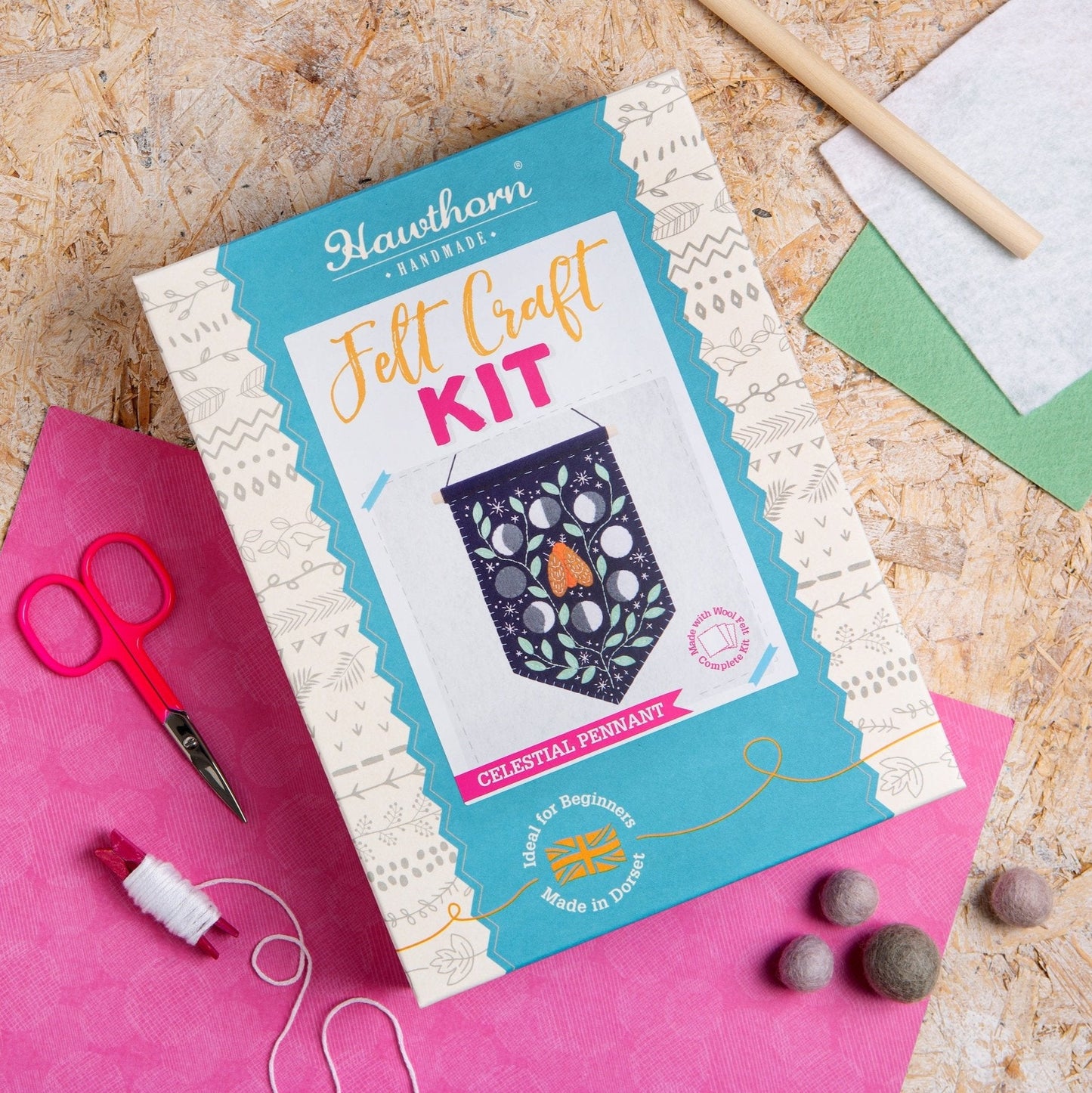 'Celestial Pennant' Moon Phases Felt Craft Kit for Beginners