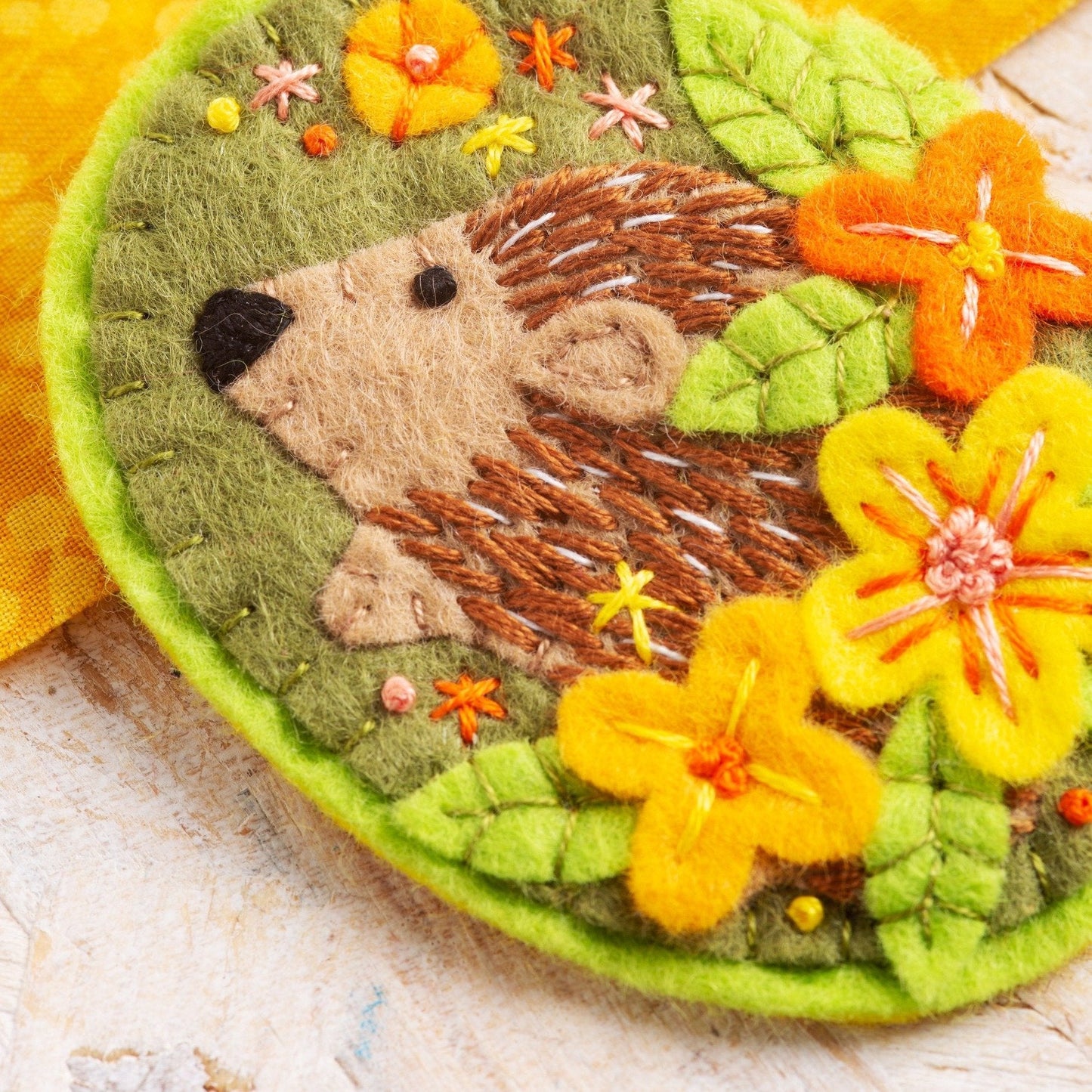 Hedgehog Felt Craft Brooch Kit for Beginners