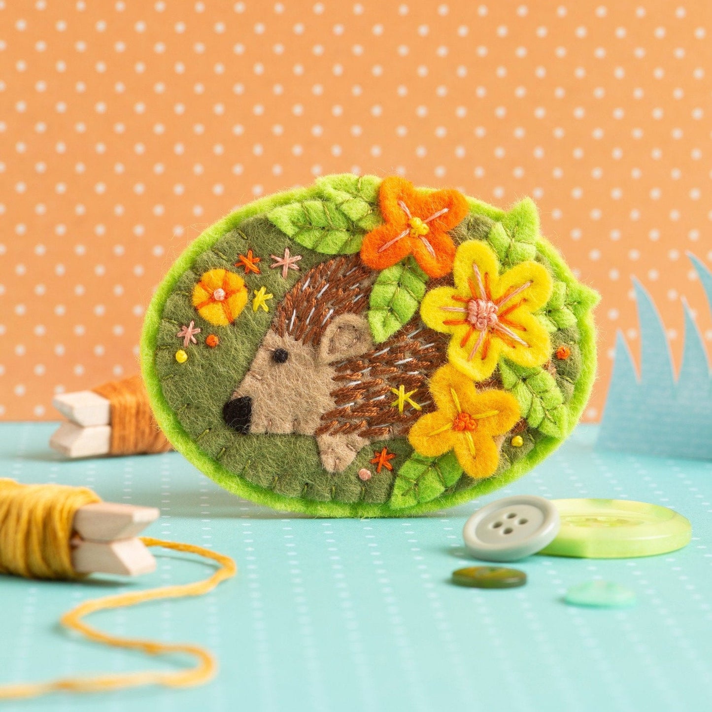 Hedgehog Felt Craft Brooch Kit for Beginners