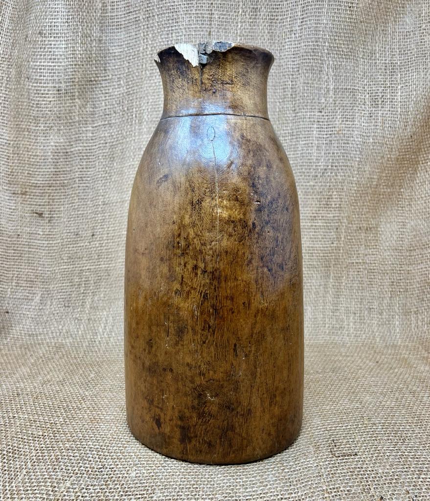 Vintage Tutsi Milk Container KX20.5